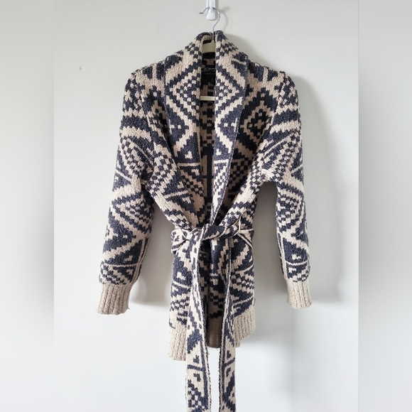 Banana Republic Sweaters - Banana Republic Heritage Jacquard Cardigan